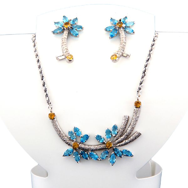 women Wearble all ocasion Diamond blue topaznecklace