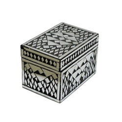 WGWB-02 Wooden Jewellery Box, Shape : Square