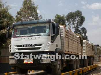 Iron Electric Electronic Weighbridge, for Loading Heavy Vehicles, Road Use, Weighing Capacity : 100-150ton