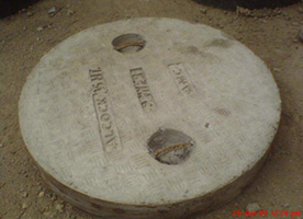 Cement manhole cover