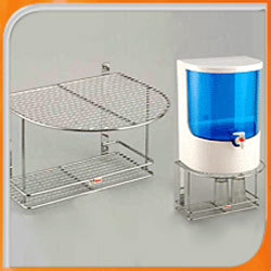 Water filter stand