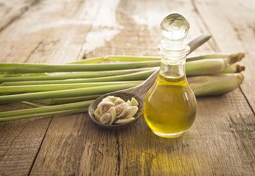 Lemongrass essential oil, Feature : Herbal, Efficient