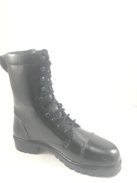 10 High Ankle Military Boot, Lining Material : VAMP lining, non-woven fabric.