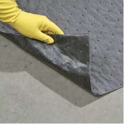 CleanSorb Absorbent PolyBacked Pad