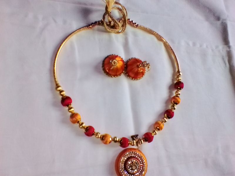 Simple silk hot sale thread jewellery