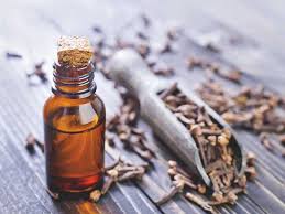 Blended Common clove oil, Feature : Antioxidant, High In Protein, Low Cholestrol, Rich In Vitamin