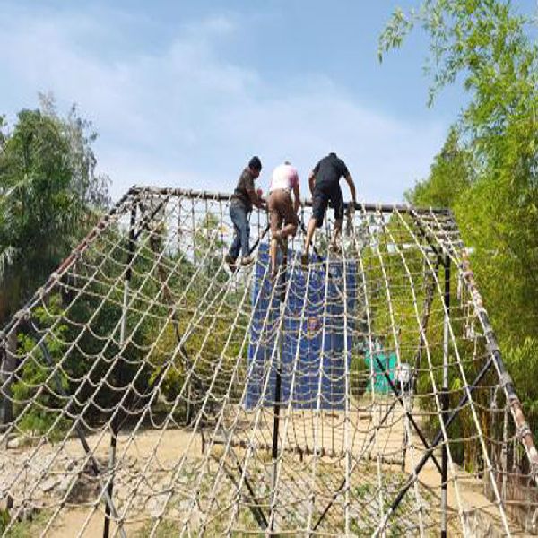 Climbing Commando Net