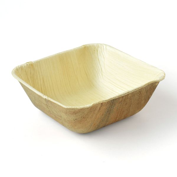 Palm leaf bowls