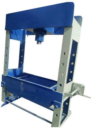 150 Ton Door Type Hydraulic Press