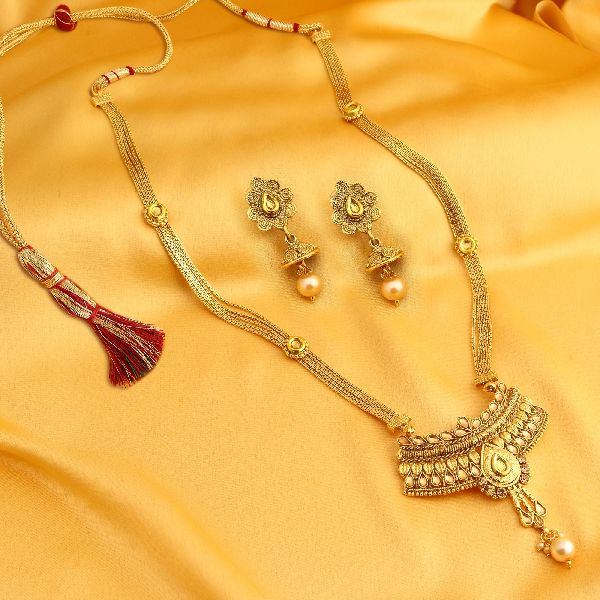 Sukkhi Designer Alloy Gold plated Necklace Set for Women : :  Fashion