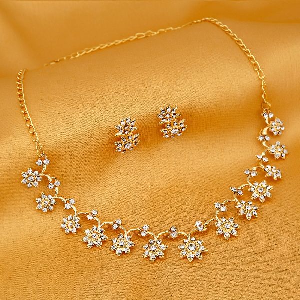 Sukkhi Stylish Gold Plated Collar Necklace Set