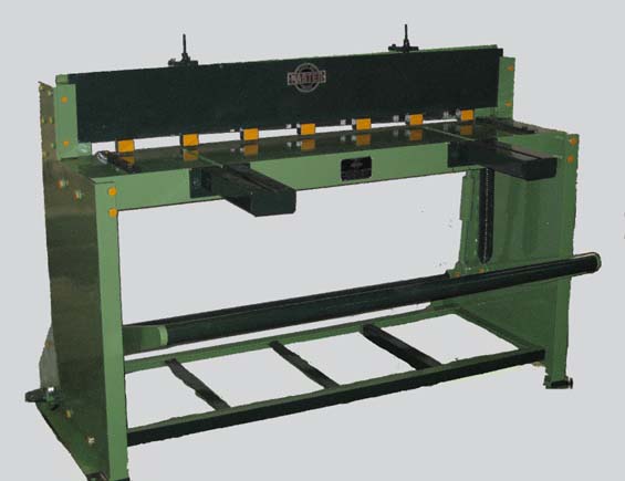 Foot/Treadle Operated guillotine Shearing Machine