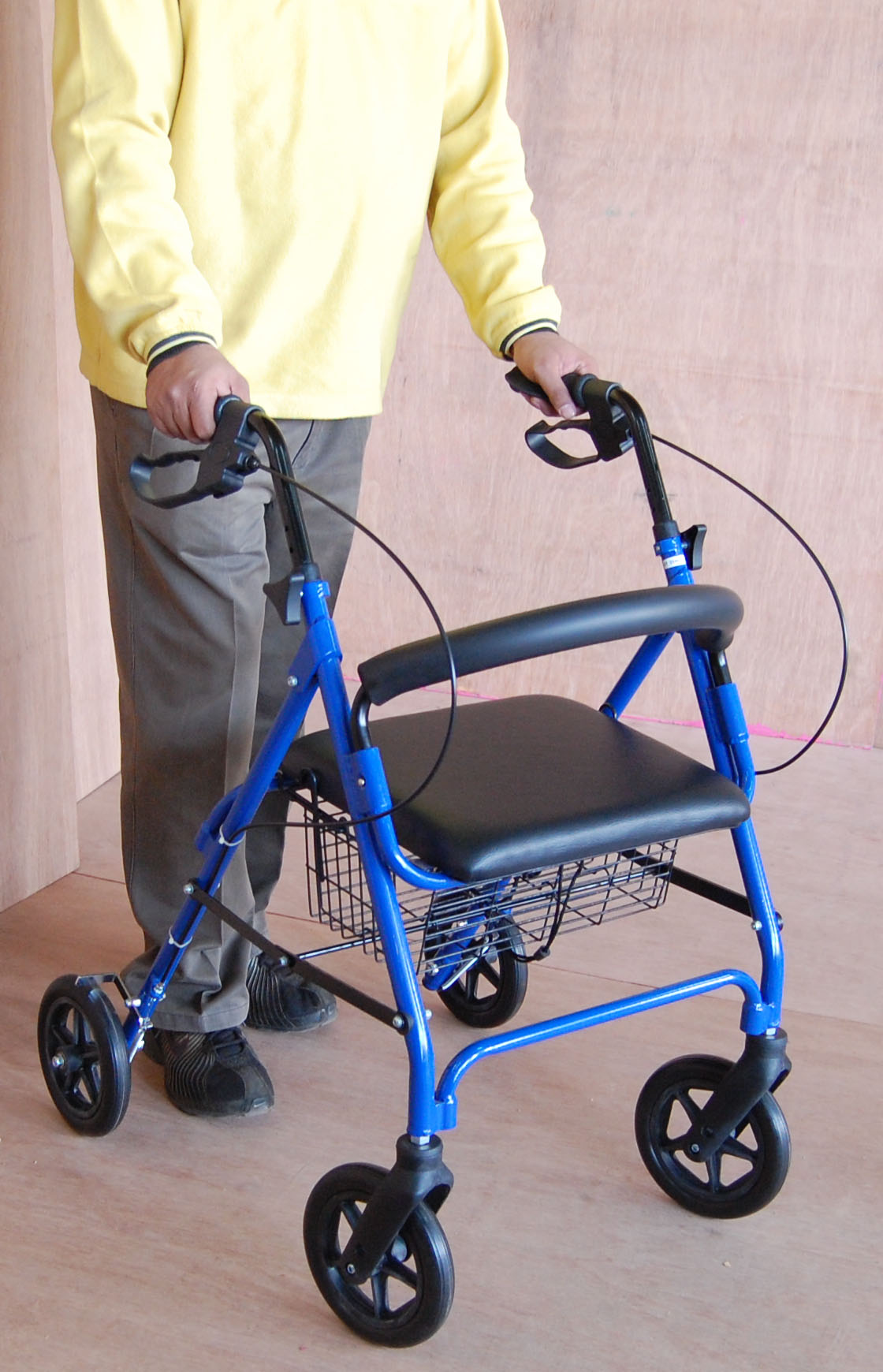 Rollator, Backrest, Brakes Physiotherapy Equipment