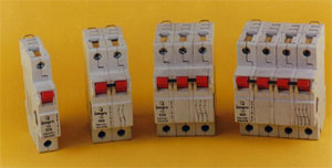 Plastic isolator switches, for Insulators Uses, Feature : Electrical Porcelain