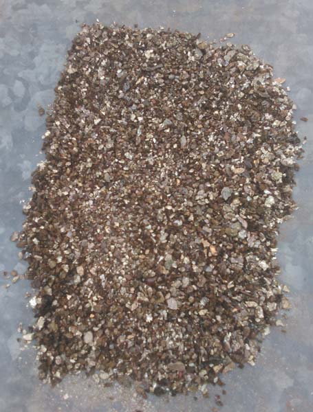 Vermiculite exfoliated, for FIRE PROOF MATERIALS, INSULATION, AGRICULTURE ETC, Size : GRANULES TO POWDER