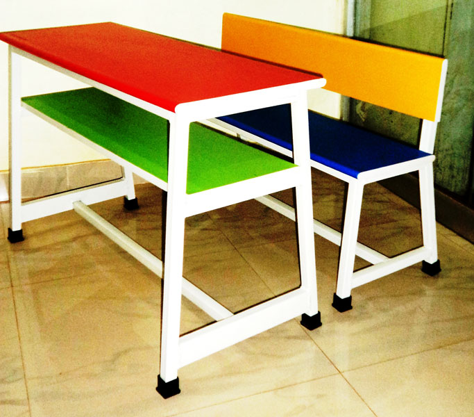 Kids Desk, for School, Feature : Durable, Excellent finishing, Attractive design, Finely polished.