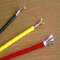 Rubber insulated wire