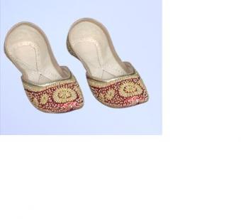 Traditional Indian Footwear - Beaded Jut