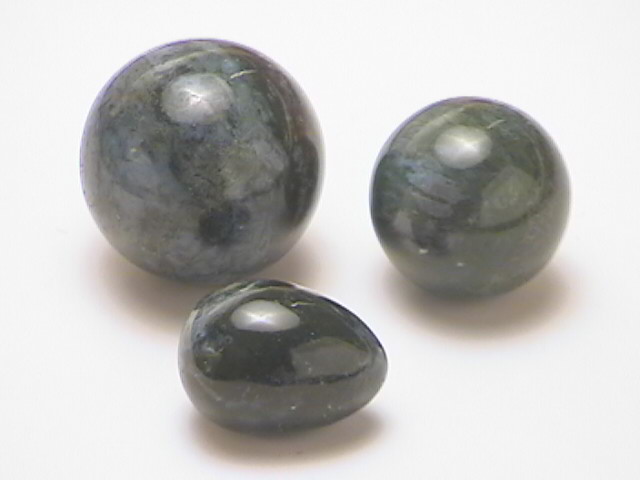 Gemstone Spheres Manufacturer & Exporters from Mumbai, India | ID - 231417