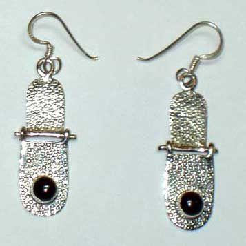 HE-02 Hammering Earring