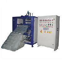 Vacuum Forming Machine