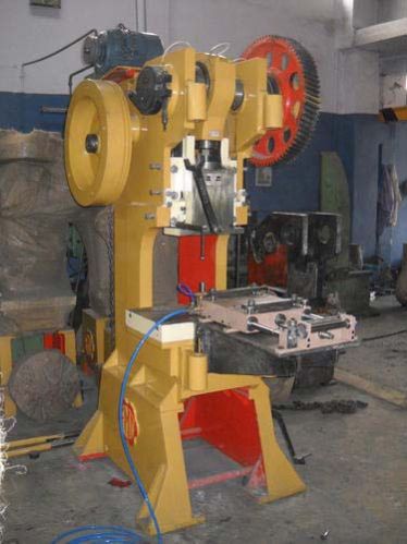 50 Ton Power Press With Pneumatic Feeder