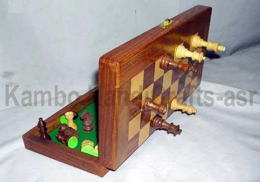 Wooden Magnetic Chess