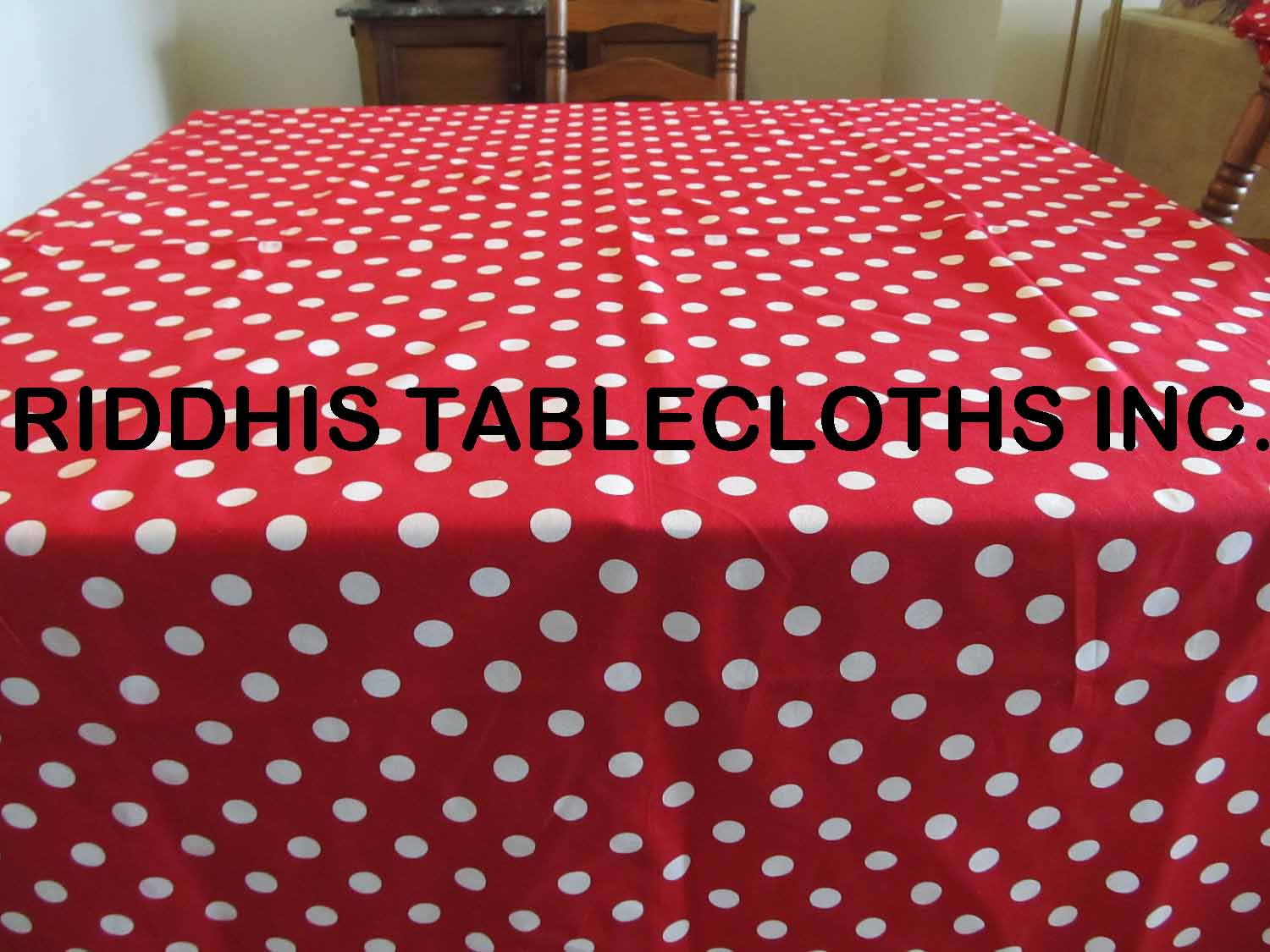 Polka Dots Printed Tablecloths