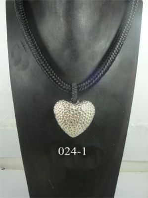 Metal Hearts Adjustable Choker 024-1