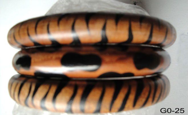 Swee Lo Handcraft Hand Painted Bangle