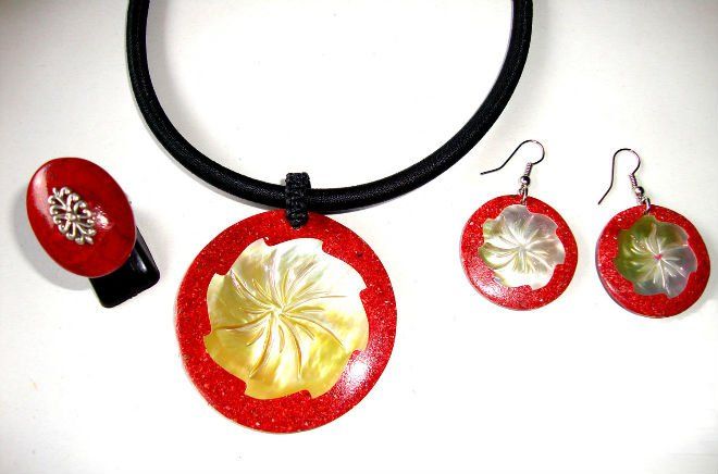 Swee Lo Handicrafted Coral Shell Earring Maching Pendant and Ring