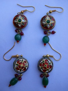 Round Earring, Color : green