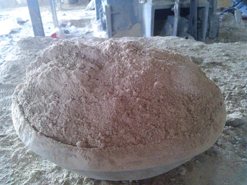 Indian Earths Natural Bentonite powder, for Cleansing, Style : Dried