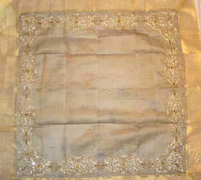 Embroidered Table Cover (DZTB 07A)