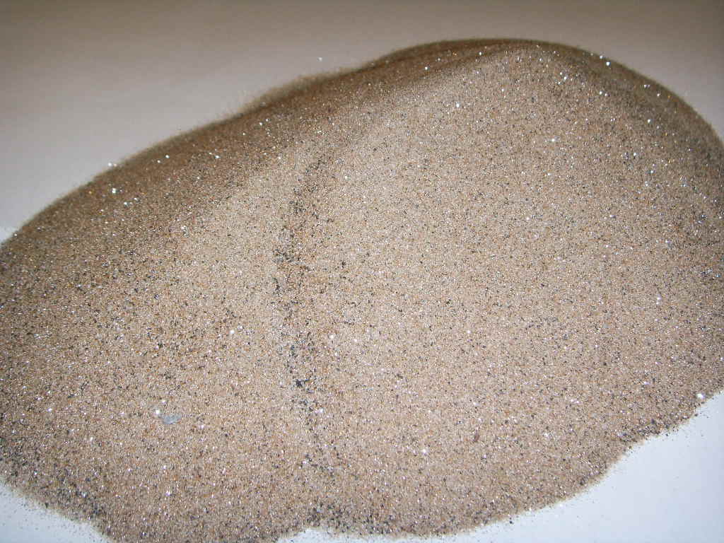 Zircon Sand 65%
