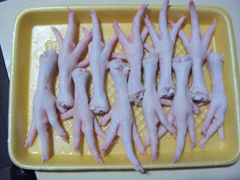 Chicken Processed Frozen Feet, Packaging Type : Carton, Vacuum Pack