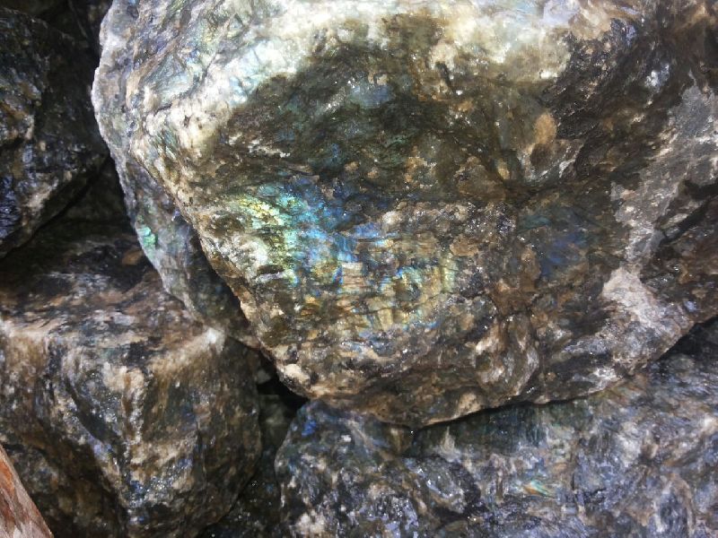 Labradorite Stone, Feature : Translucent, luxury, unique, natural material