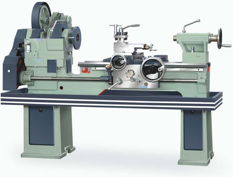 Electric Medium Duty Lathe Machine, Voltage : 220V