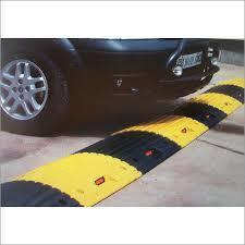 Rubber SPEED BREAKERS, Feature : Durable, Smooth Finish