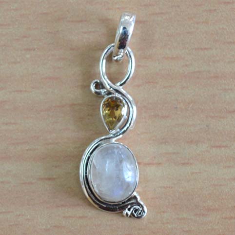 Round Sterling Silver 925 Moonstone Gemstone Pendant Designer Necklace