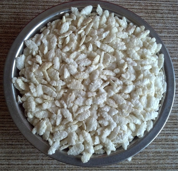 Crunchy Puffed Rice Flakes, for Cooking, Taste : Salty