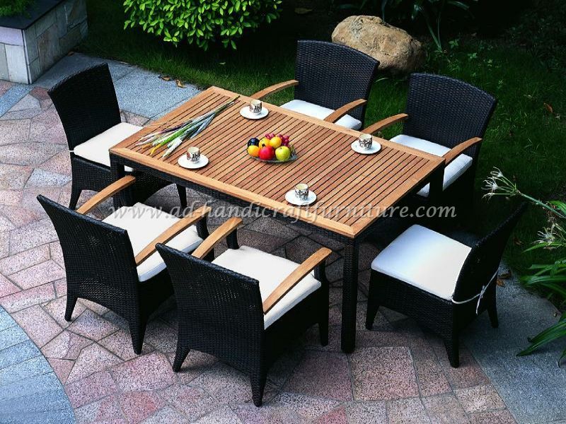 polyrattan dining set