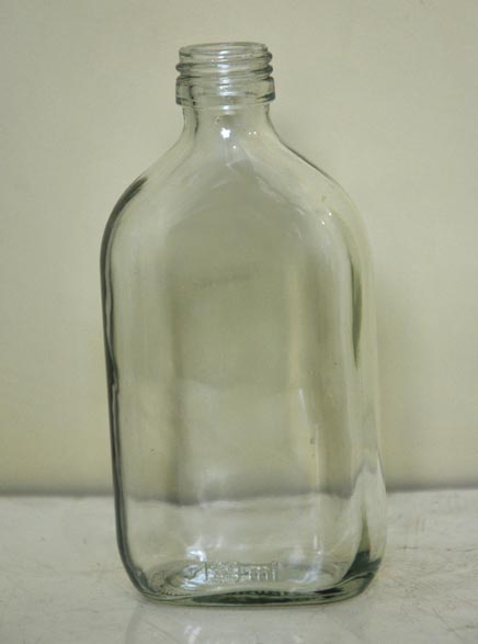 GMO 125G Glass Country Liquor Bottles, Certification : ISO