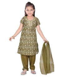 Girls Salwar Suit