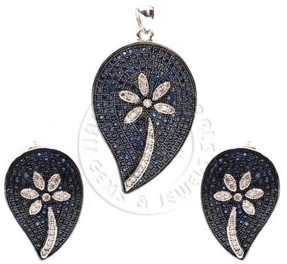 Uncut Diamond, Blue Sapphire Pendent Set