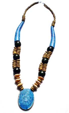 Horn Necklace-01