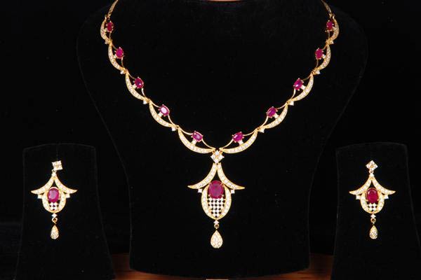 Shine-n-Royal Party Necklace