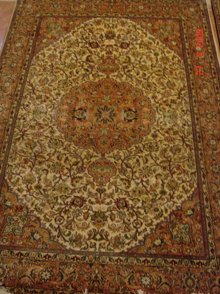 Traditional Hand Knotted Natural Silk Carpets