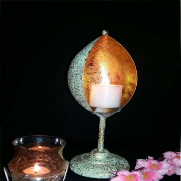  IRON Stylish Candle Holder, for Lighting, Size (cm) : 12.5 x 12.5 x 22 cm