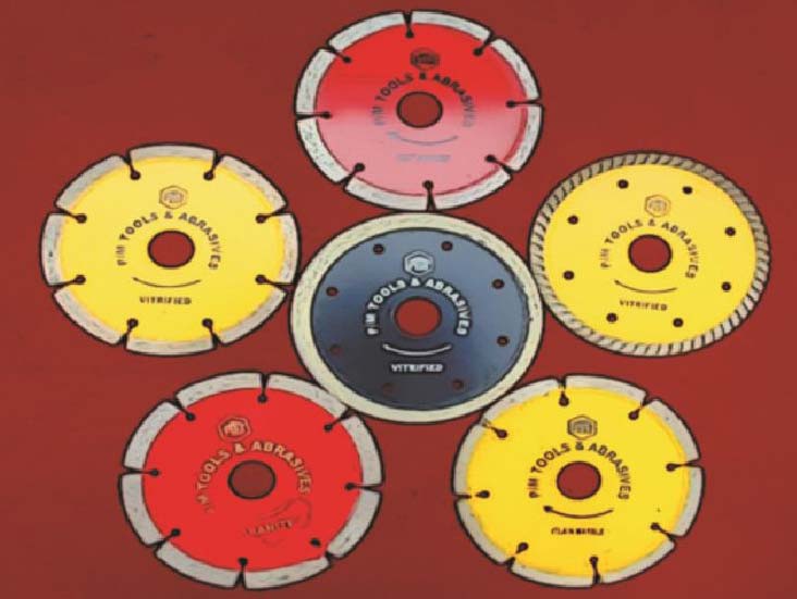 Diamond Segmented Saw Blades, Size : 10-13inch, 13-15inch, 3-5inch, 5-7inch, 7-10inch